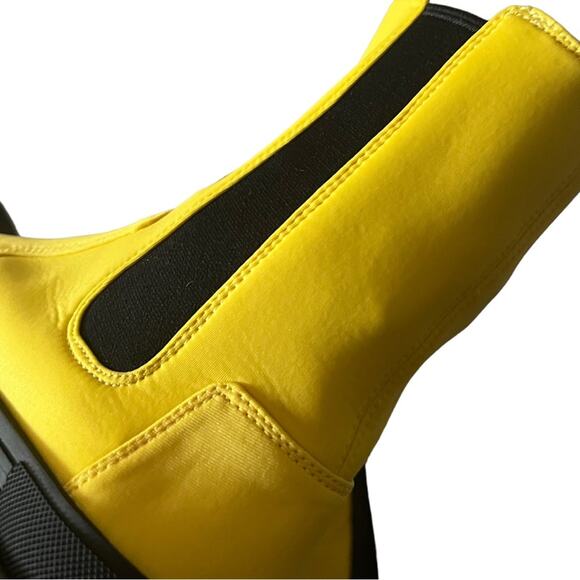 Jeffrey Campbell Tough Guy Lug Sole Ankle Pull On Yellow Boots Size 8 - Picture 9 of 11